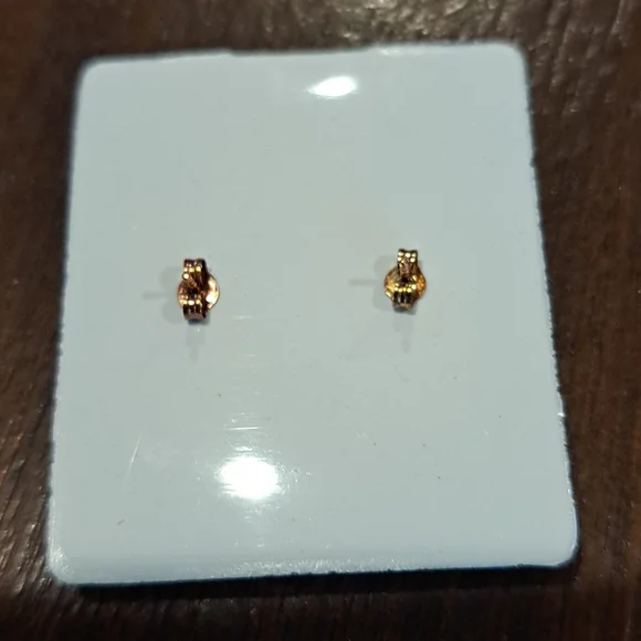 14kt Gold Butterfly Pierced Earrings Small - Picture 3 of 4